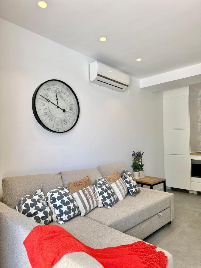 Loft 18 Beachfront Center