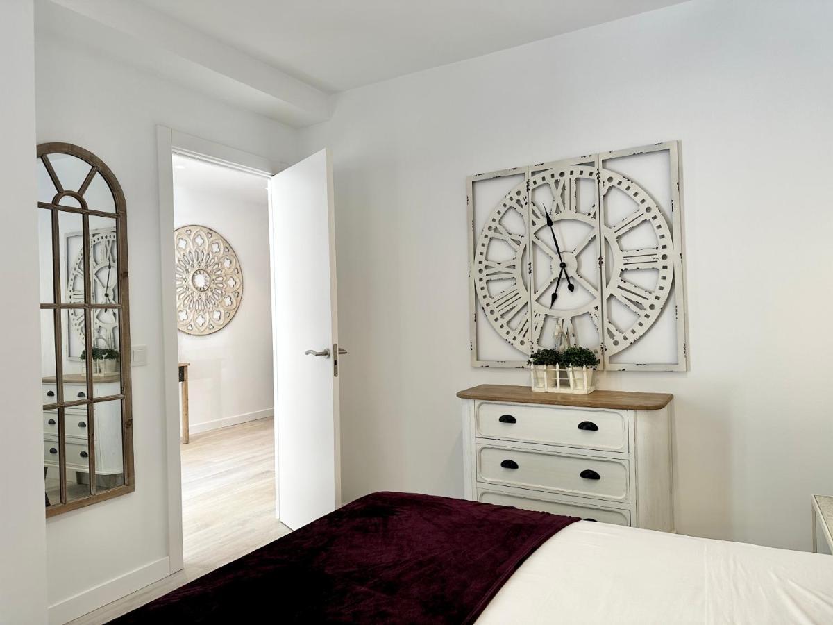 Loft 18 Beachfront Center
